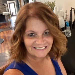 Meet your Posher, Dana